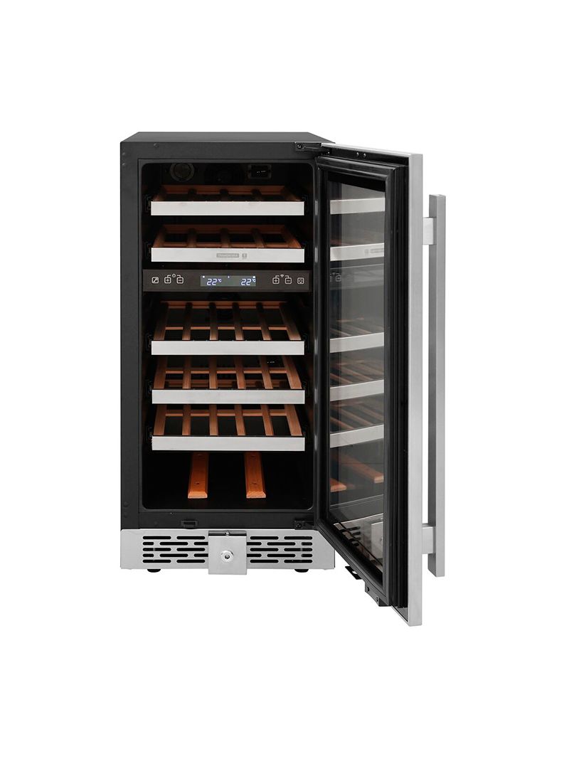 Interior amplo e bem iluminado que valoriza cada rótulo e mantém suas bebidas sempre organizadas e na temperatura ideal.