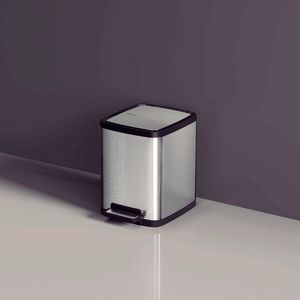 Lixeira de Piso 10 L Tramontina Antidigital Octos Inox