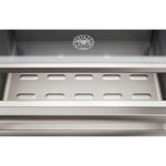 Gavetas em Aço Inox com refinada elegância e maior eficiência ao resfriar mais rapidamente os alimentos no compartimento refrigerado.