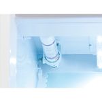 Filtro de água refrigerado fornece água já resfriada ao ice maker para uma produção de gelo mais rápida. Possui função de limpeza automatica que elimina resíduos do circuito de água do ice maker.