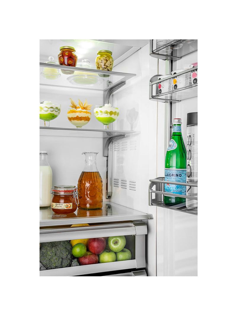 Sistema duplo de refrigeração mantém os alimentos frescos por muito mais tempo, com alta umidade no refrigerador, preservando melhor sabores e nutrientes. Refrigerador e freezer frost free operam de forma independente, evitando que o ar frio e seco do freezer resseque os alimentos do refrigerador e impedindo a mistura de odores entre os compartimentos.