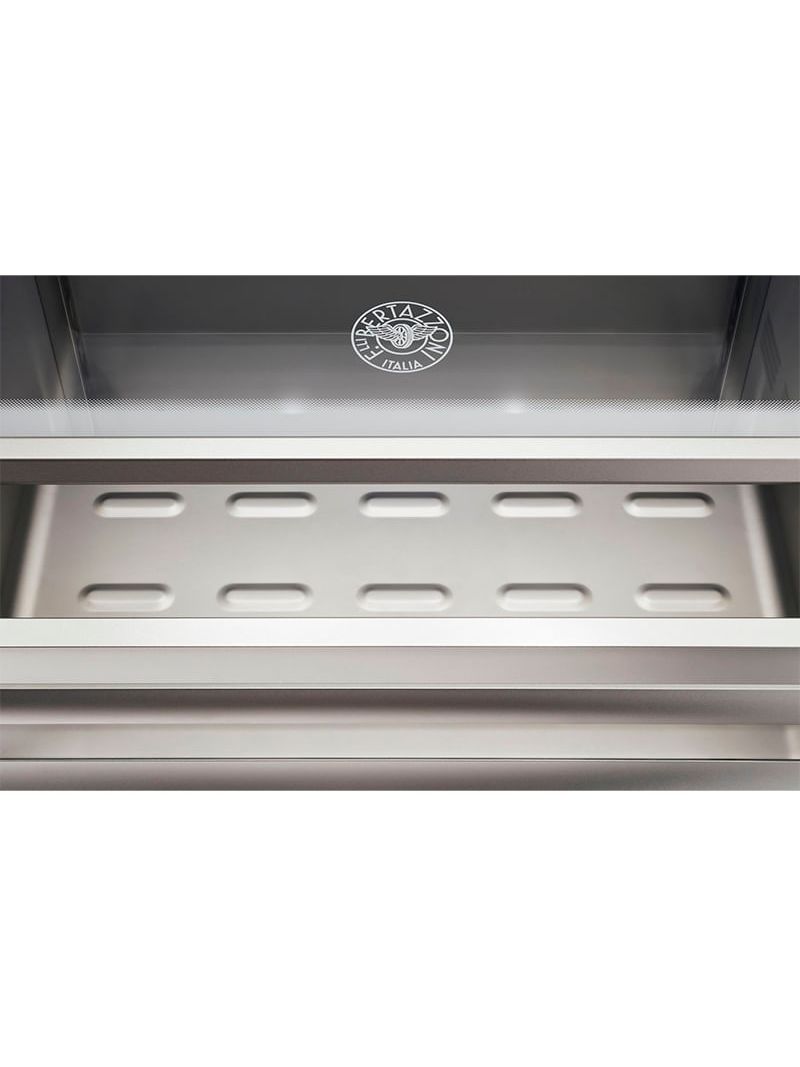 Gavetas em Aço Inox com refinada elegância e maior eficiência ao resfriar mais rapidamente os alimentos no compartimento refrigerado.