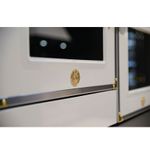 Acabamento na cor Marfim, pintura esmaltada de alta resistência sem porosidade com acabamento brilhante, para os mais refinados projetos de cozinhas planejadas.