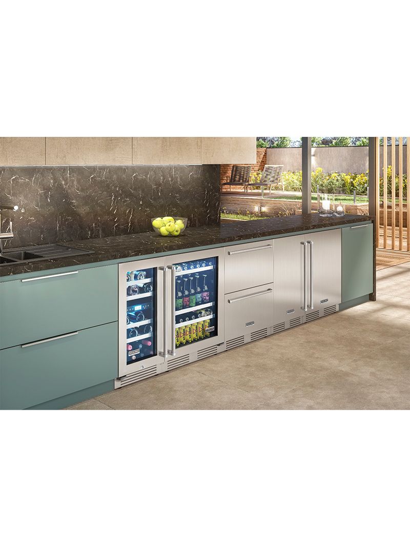 Baixo Nível de Ruído de 45 dB permite aplicar esta adega em todos os tipos de ambientes. Um silencioso compressor posicionado na parte inferior traseira garante o seu silêncio.