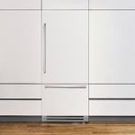 Portas para Revestir permite selecionar o acabamento e puxadores do refrigerador proporcionando uma perfeita integração com os demais eletrodomésticos e com o revestimento de sua cozinha.