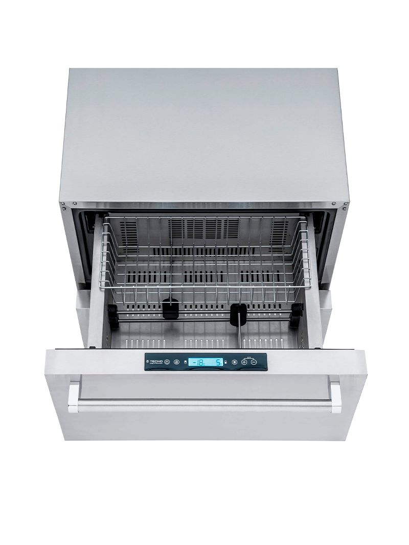 Divisórias e cesto de frutas acomodam todos os tamanhos de embalagens sem danificar as frutas.