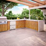 Aplicação externa ou interna fabricada em resistente aço inox 304, permitindo instalação em locais abertos, embutida ou no piso.