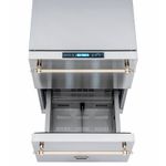 Fechamento com SoftClose bem suave e sem impactos com as gavetas vazias ou carregadas.