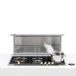 Sucção de 1.000 m³ / hora, ideal para preparos usando calor intenso, com 4 diferentes velocidades de aspiração.