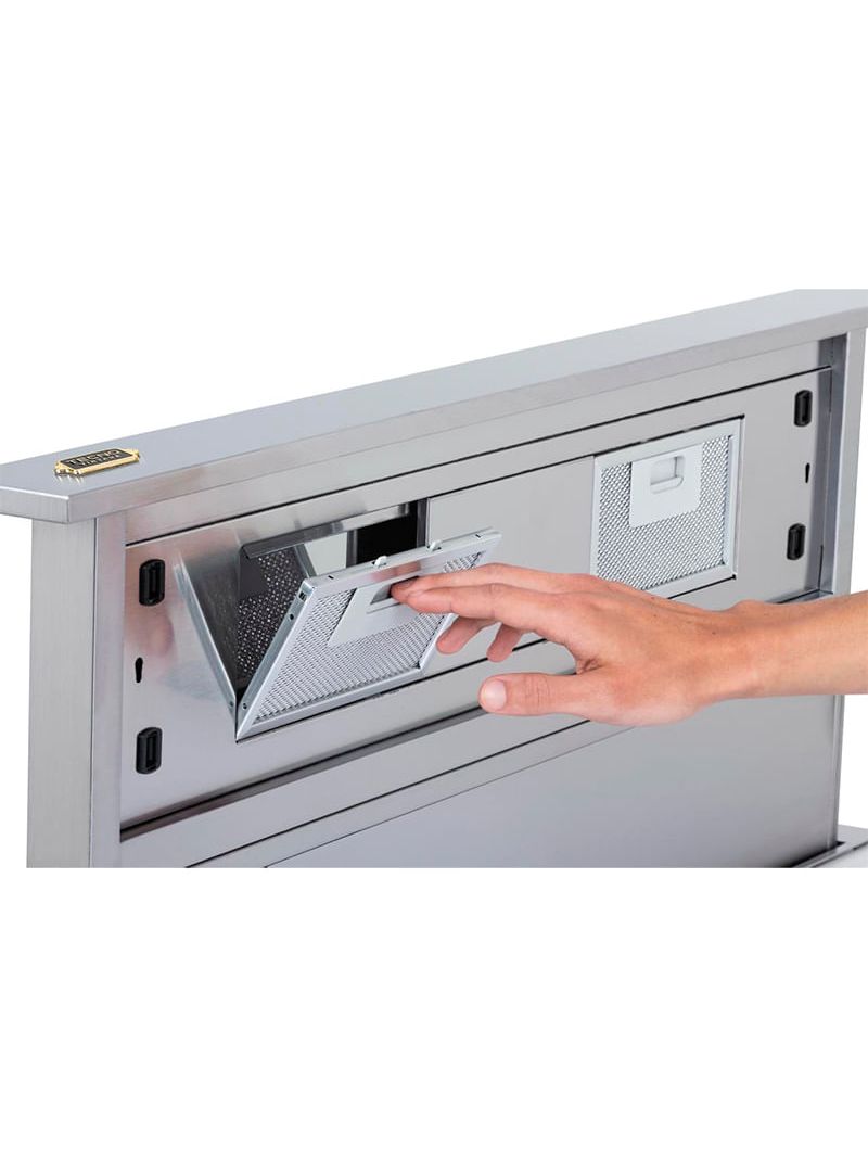 Filtros de gordura anodizados capturam com eficiência as gorduras e são fáceis de remover para limpeza em lava-louças.