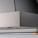 Cantos arredondados sem frestas ou superfícies cortantes para maior segurança ao cozinhar.