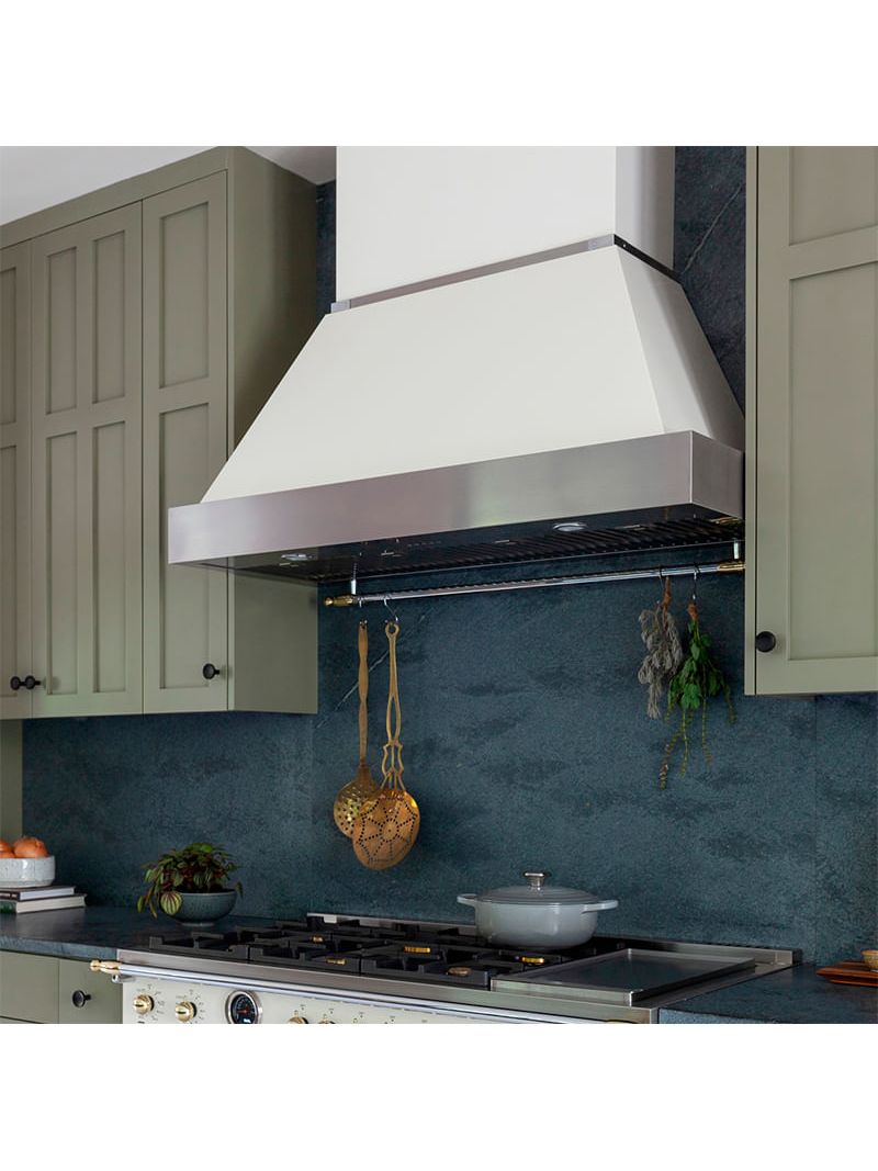 Nível de ruído de 32 dB a 59 dB, ideal para cozinhar ouvindo música ou conversando com amigos, inclusive em cozinhas integradas a outros ambientes.