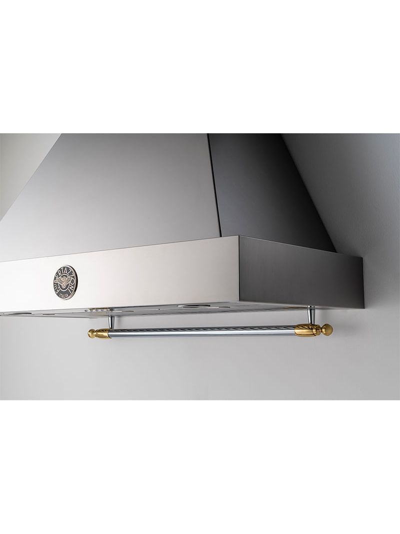 Design Heritage que compõe refinados conjuntos com os demais produtos da linha Bertazzoni Heritage como os fogões, fornos, gavetas aquecidas, refrigeradores, adegas e lava-louças.