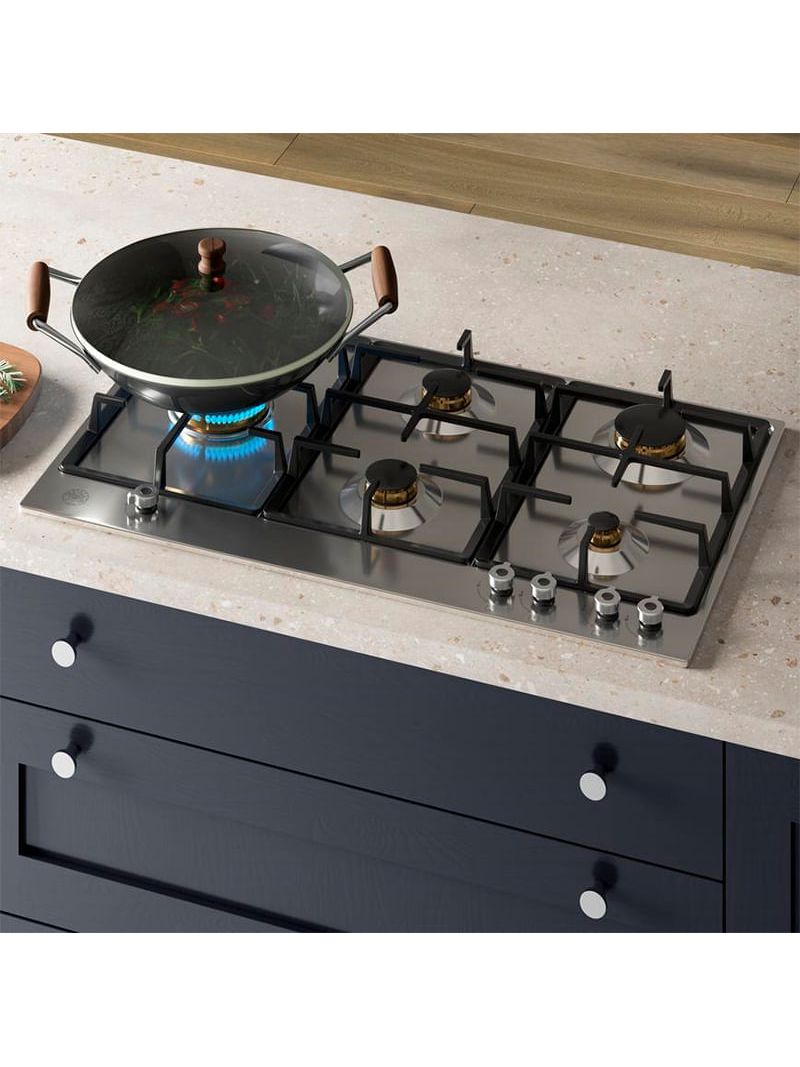 Design profissional com acabamento em aço inox escovado de alta qualidade, que harmoniza com diferentes texturas e cores da cozinha.