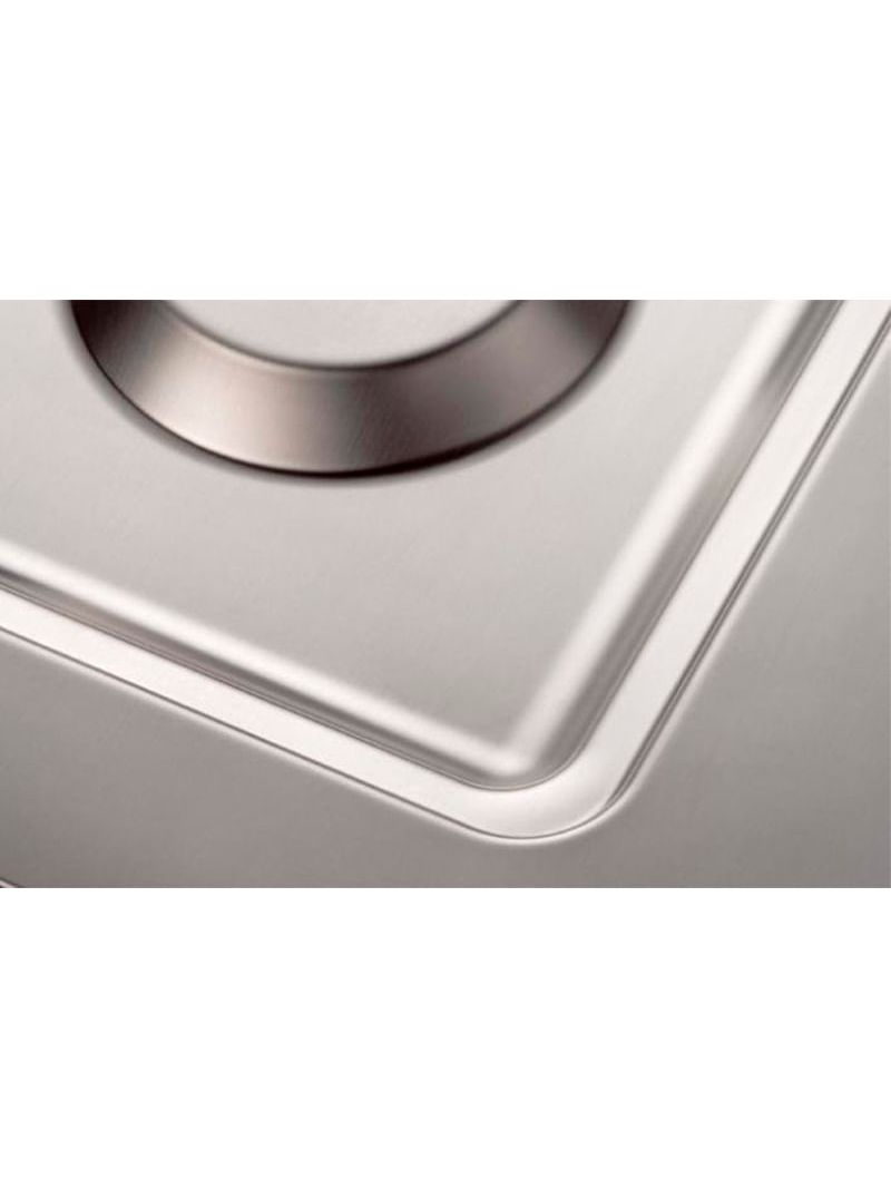 Mesa em aço inox 304 incomparável qualidade com alta resistência à corrosão e manchas, totalmente selada e com cantos arredondados.