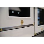 Acabamento cor Marfim com pintura esmaltada de alta resistência sem porosidade com acabamento brilhante, para os mais refinados projetos de cozinhas planejadas.