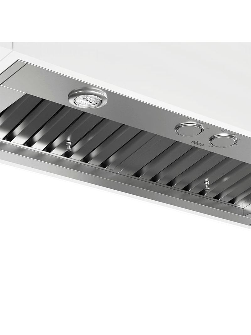 Filtros Baffle Profissionais em aço inox, filtram e armazenam grande quantidade de gorduras nos coletores proporcionando sempre uma alta performance de sucção sem obstrução dos filtros e uma maior segurança ao flambar alimentos. Os filtros podem ser lavados em lava-louças.