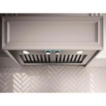 Aplicação como exaustor ou depurador. Para ambientes sem dutos externos, permite a utilização de filtros de carvão ativado e defletor de saída de ar, vendidos separadamente.