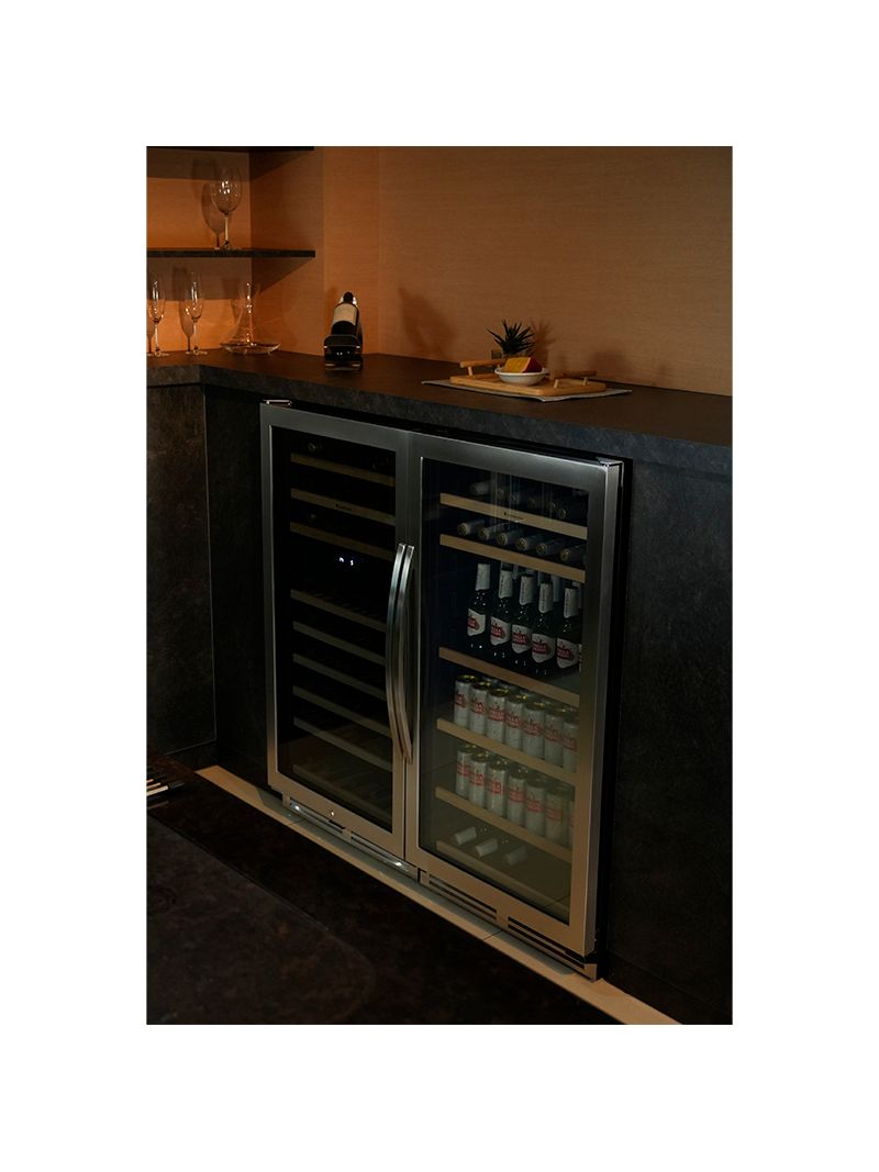 Pode ser embutida no móvel, proporcionando um visual alinhado, discreto e totalmente integrado ao ambiente.