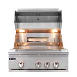 Iluminação interna e no painel que facilita o controle do preparo e o uso da churrasqueira em qualquer horário, inclusive à noite.