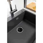 O Triturador Franke Slim mantém a cuba organizada, contribui para a higiene da cozinha e facilita a rotina diária.