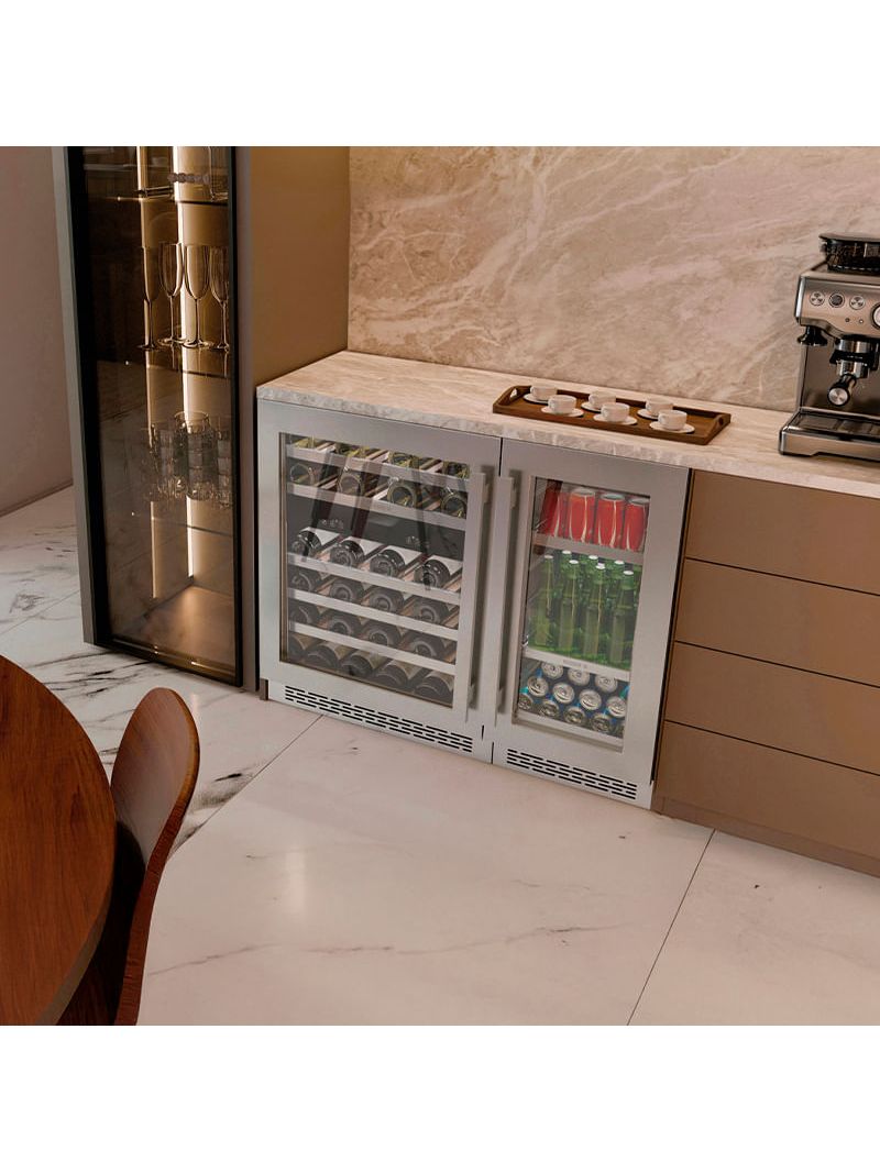 Instalação side by side que une adega e cervejeira com elegância, criando um espaço gourmet completo, funcional e perfeitamente integrado ao ambiente.