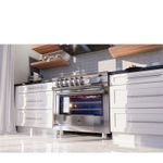 Grill elétrico ideal para gratinar, dourar e finalizar receitas com resultado profissional.