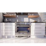 Estética sofisticada que se integra com elegância à marcenaria e ao projeto da cozinha.