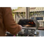 Também permite preparo com carvão garantindo calor intenso e sabor autêntico aos alimentos.