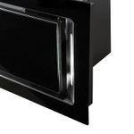 Iluminação em LED que oferece mais visibilidade e conforto durante o preparo das receitas.