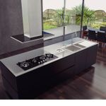 Iluminação em LED com conjunto de 4 lâmpadas de 1,5 W que oferece melhor visibilidade da área de cocção com baixo consumo energético.