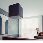 Controle da coifa pelo aplicativo T Smart Tramontina ou por comando de voz via Amazon Alexa e Google Home, permitindo ligar e desligar, ajustar a velocidade de sucção, acionar o timer e controlar a iluminação com praticidade.