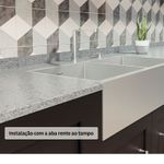 Aba rente ao tampo para acabamento alinhado, perfeito para um visual clean, discreto e sofisticado na cozinha.