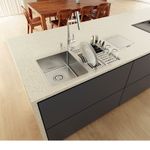 Mais praticidade na bancada com acessórios que acompanham cada etapa do uso.