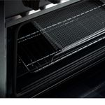 Função Air Fry com cesto incluso, ideal para preparar alimentos mais crocantes de forma prática e eficiente.