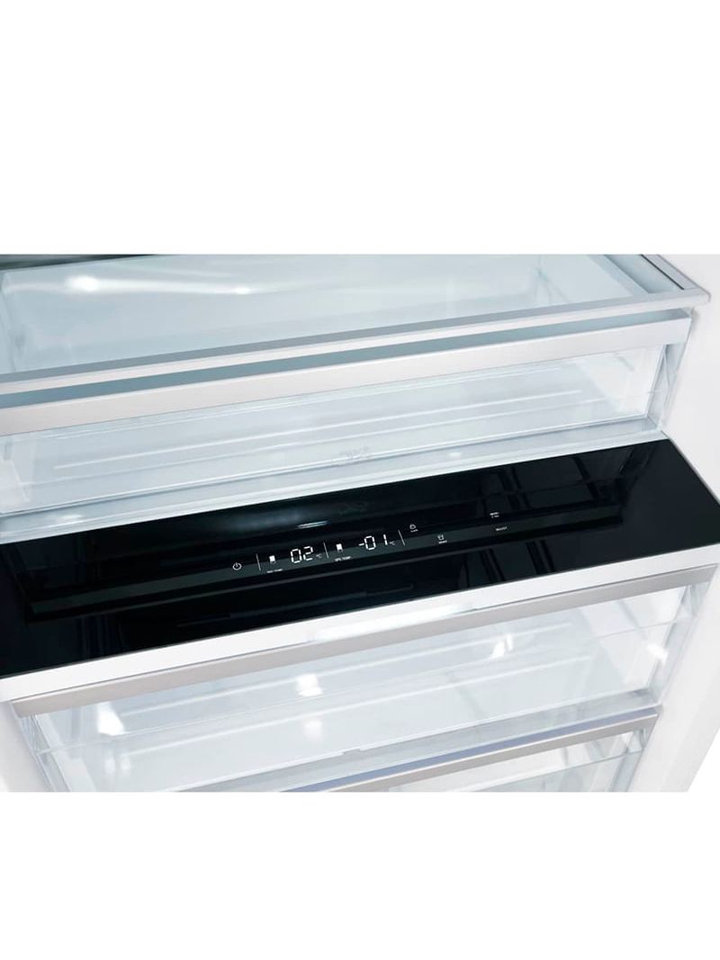 Refrigerador com temperatura ajustável de -1°C a 8°C, que permite maior controle conforme a necessidade.