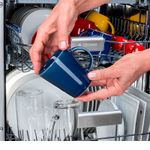 Machine Wash com limpeza interna que remove odores, sujeiras e manchas da lava-louças.