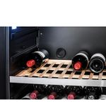 Filtros de carvão ativado que purificam o ar interno e preservam os sabores e aromas originais dos vinhos.