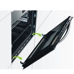 Porta com vidro duplo removível reduz a temperatura da superfície externa do forno, garantindo mais segurança e eficiência energética.
