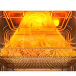 Função AirFry prepara alimentos crocantes e bem assados com temperatura de até 250 ºC e circulação de ar por convecção, sem uso de óleo, em bandeja com capacidade de 3 litros.