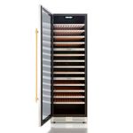 Vidro duplo Low-E com argônio e resistência elétrica para maior isolamento térmico, sem condensação e temperatura sempre estável.