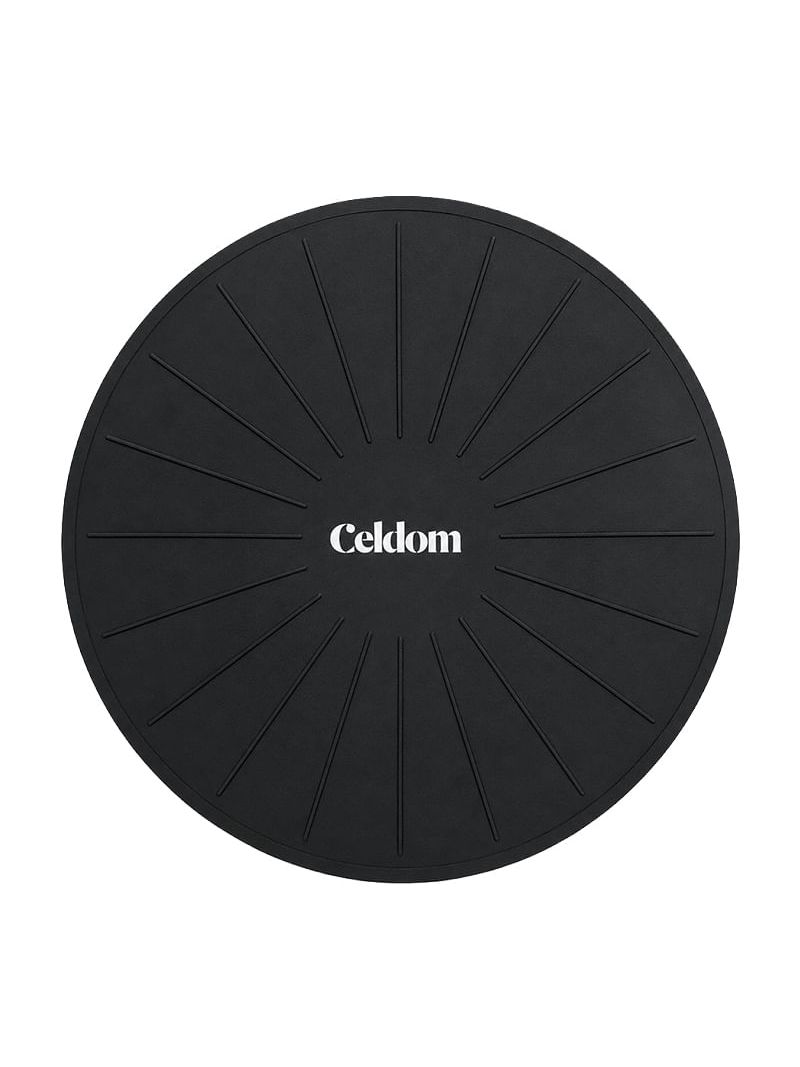 Tapete de Silicone Celdom para Cooktop de Indução com acabamento preto.