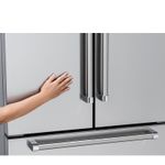 Aço Inox Anti-manchas possui proteção sobre as portas que evita marcas de dedos e manchas, mantendo a beleza e facilitando a limpeza.